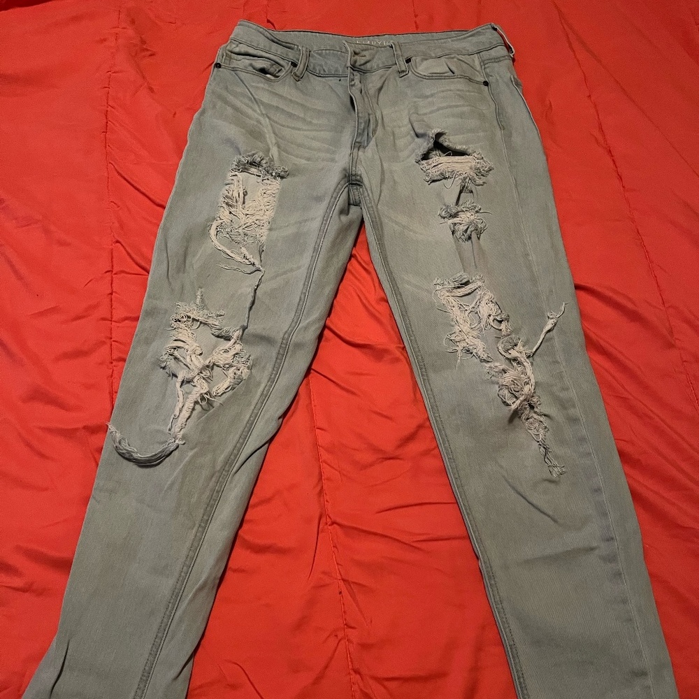 ripped boyfriend jeans